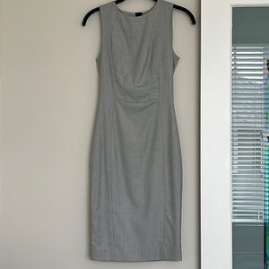 H&M Classic dress in grey colour.